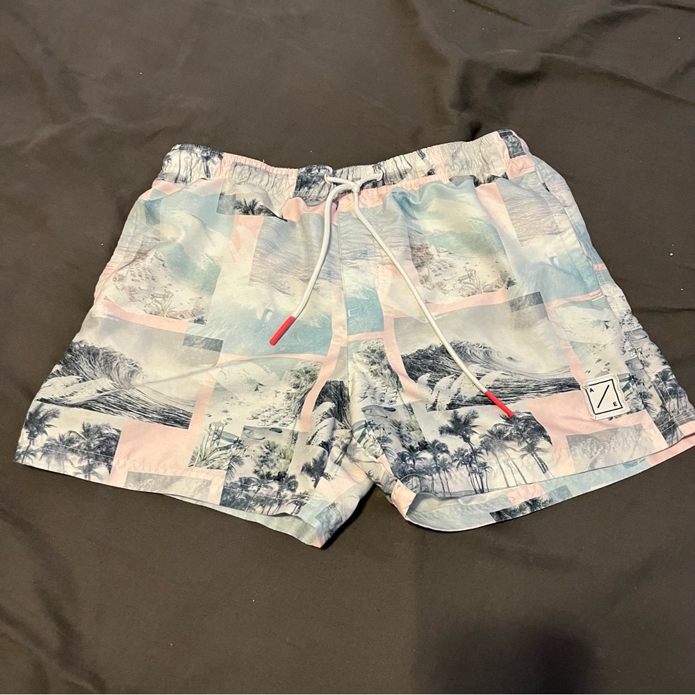 Men’s Swim Trunks Size Medium, by American Eagle, Pink Blue and White Sunset